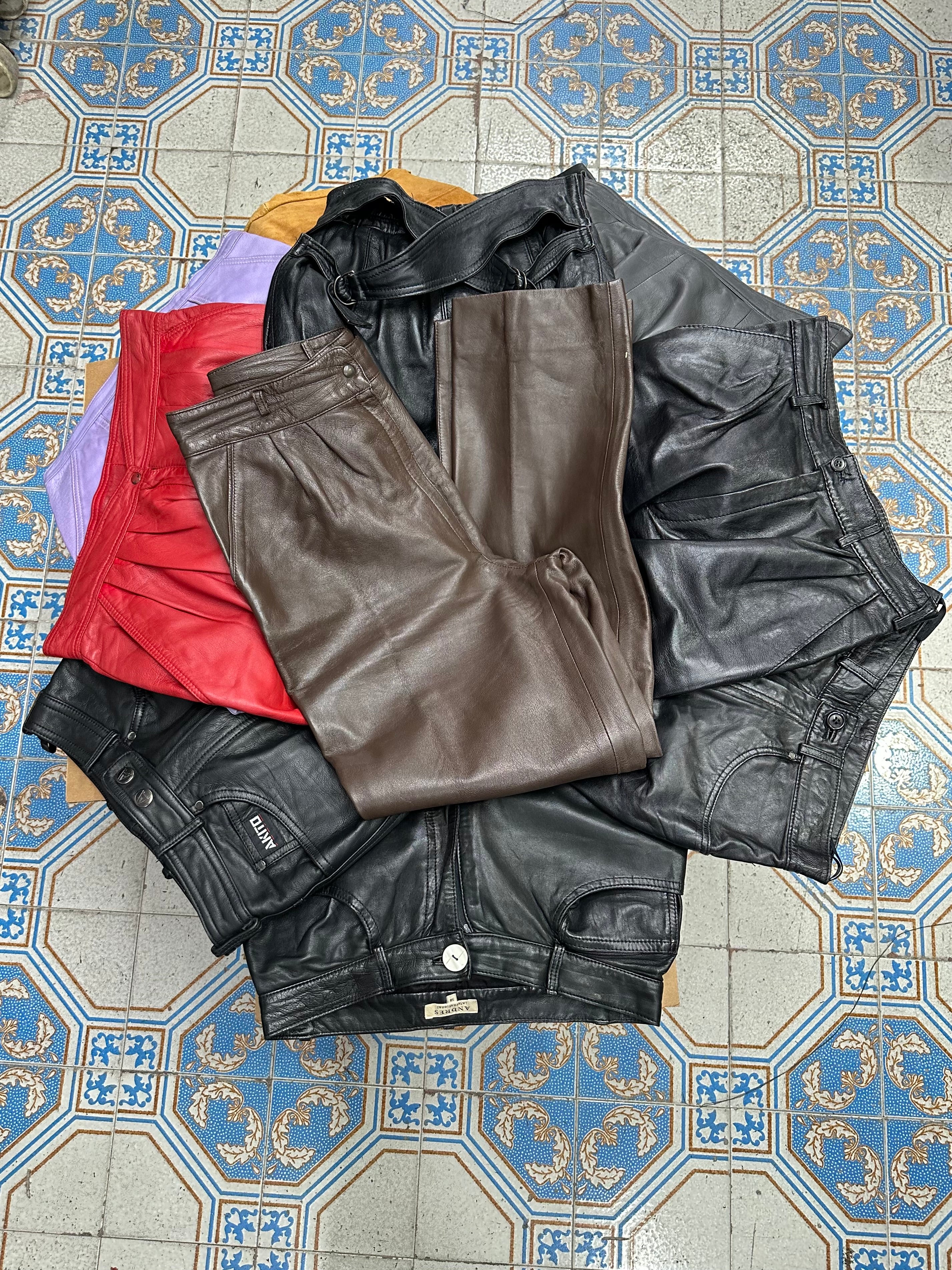 PANTALONI E GONNE IN PELLE MIX