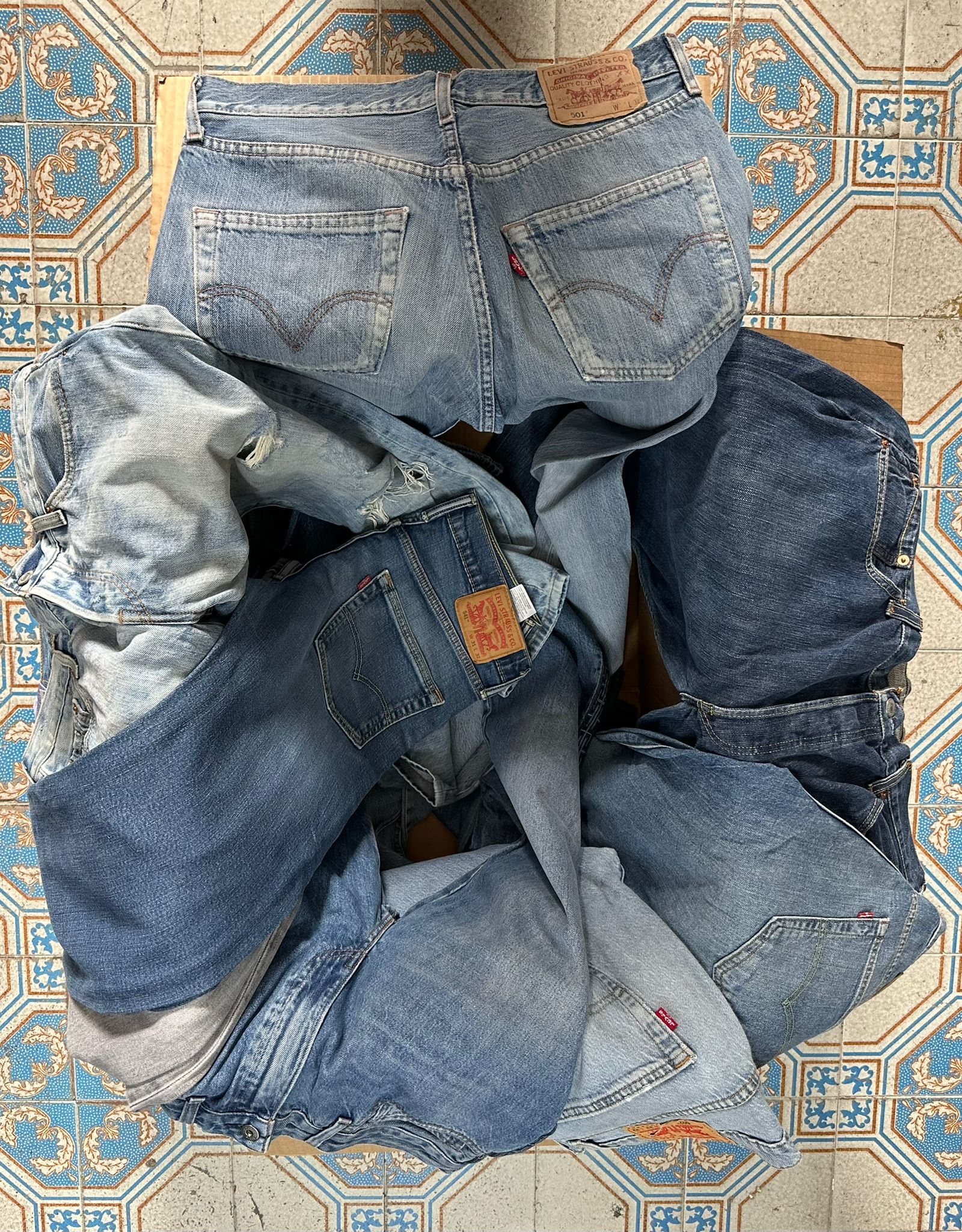LEVIS